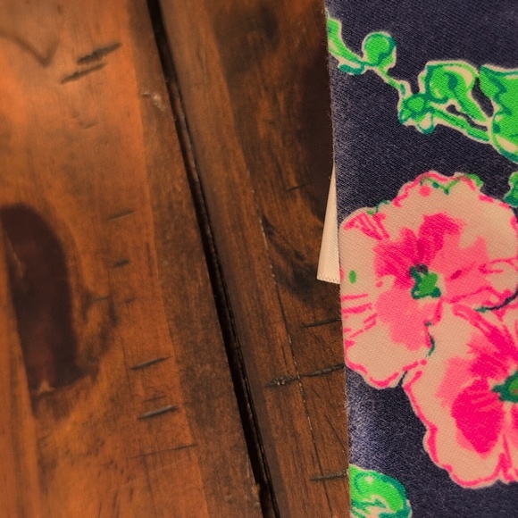 Lilly Pulitzer Darcy Scalloped Knit Shorts - Picture 6 of 8